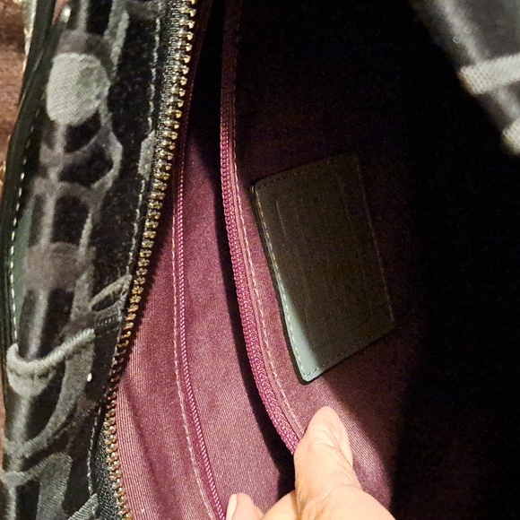 Authentic Coach handbag - Picture 6 of 10
